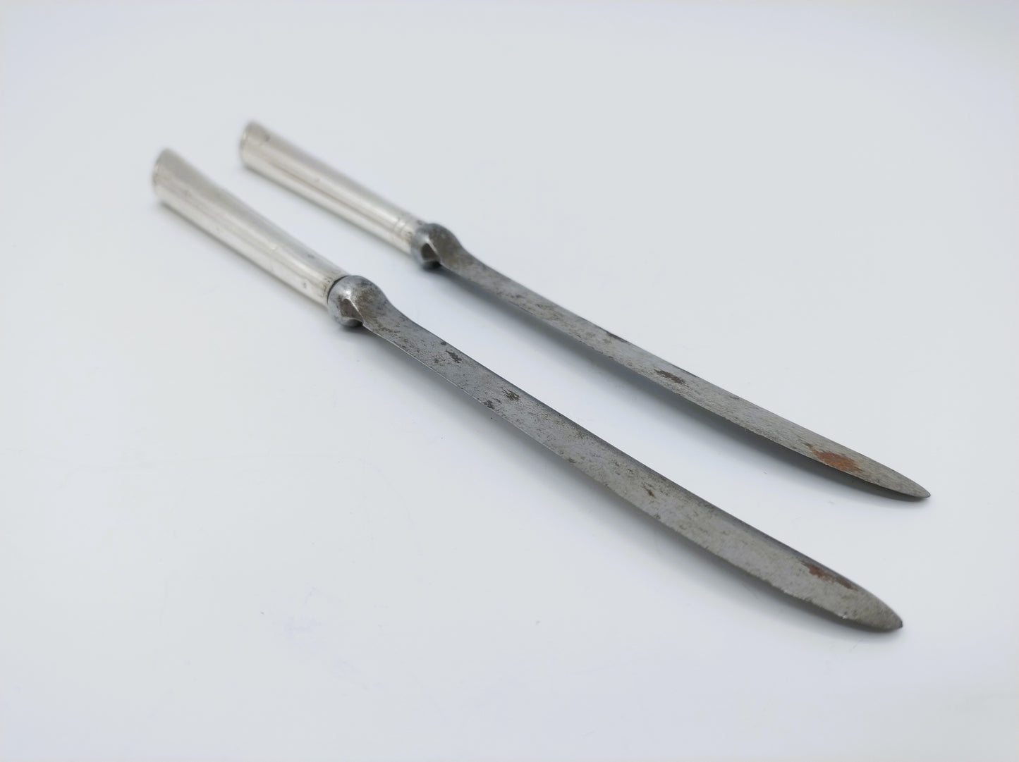 2 Zilveren fruitmesjes, S. Hougham, Londen, UK, 1792