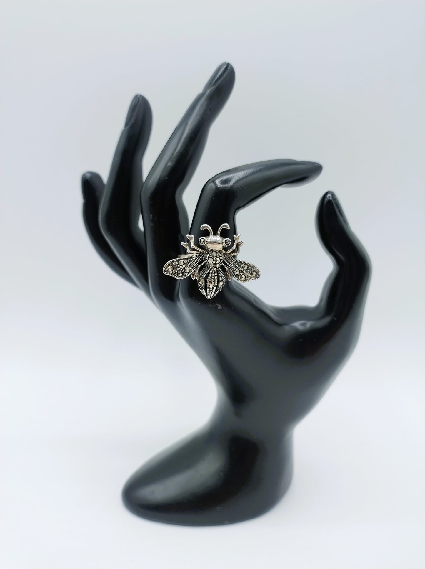 Zilveren ring, vlieg met markasieten, 19 mm