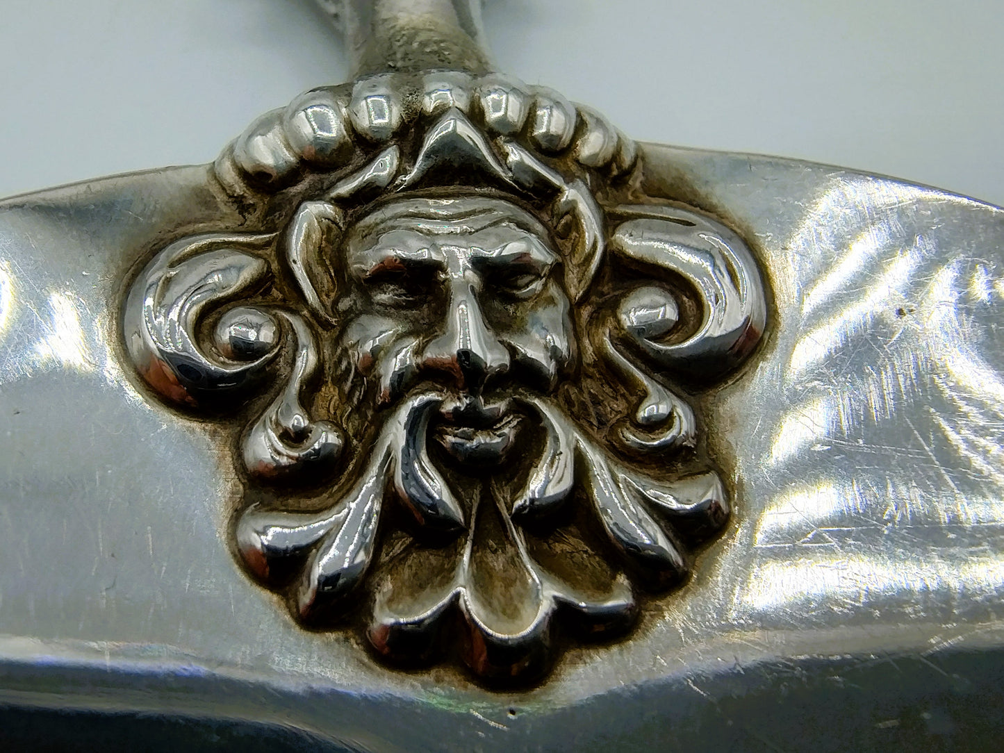 Zilveren taartschep met benen heft, E. Callot, Parijs, ca. 1850