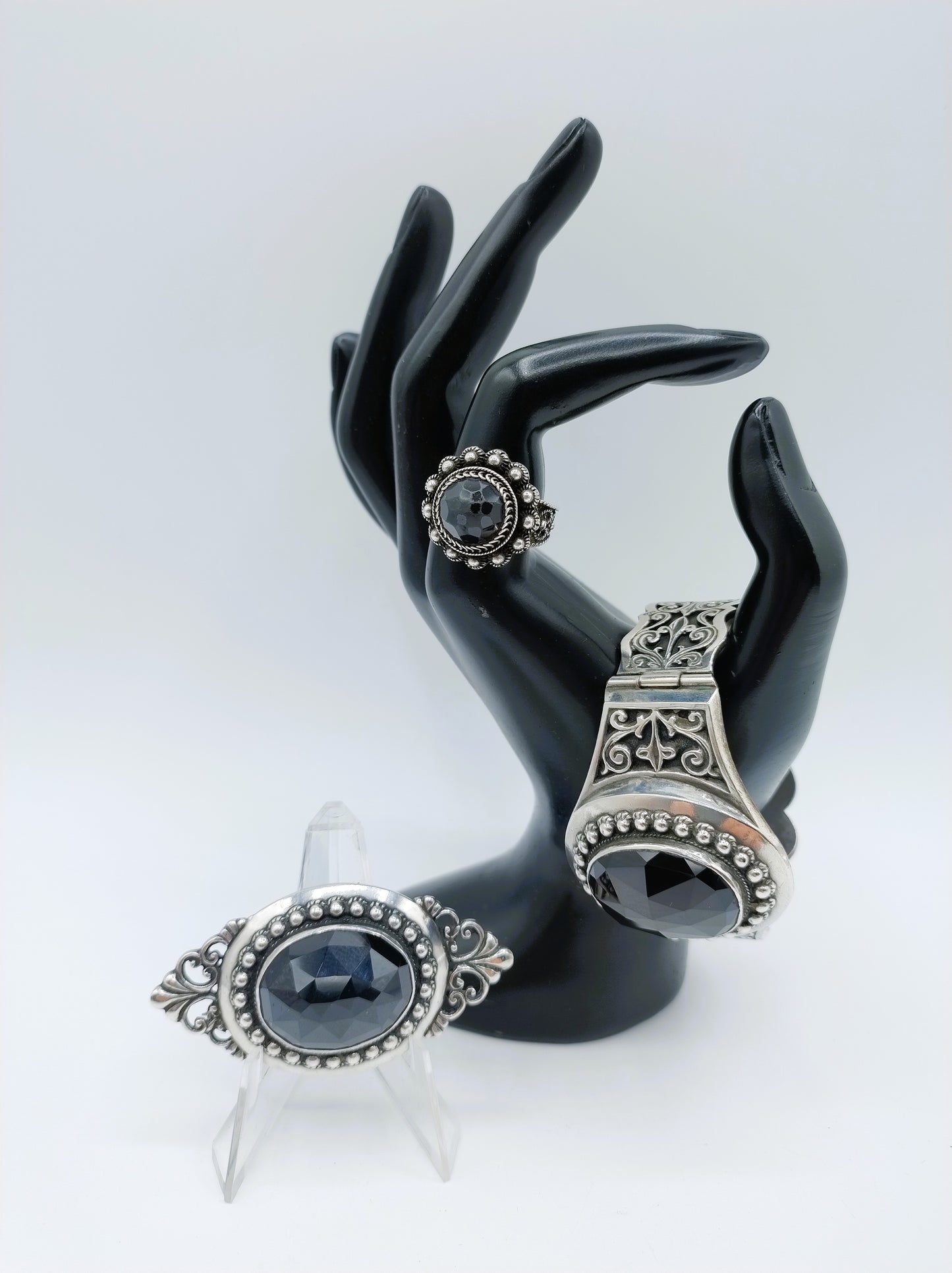 Jewelry set, silver bracelet, brooch and ring, Niekerk, Schoonhoven.