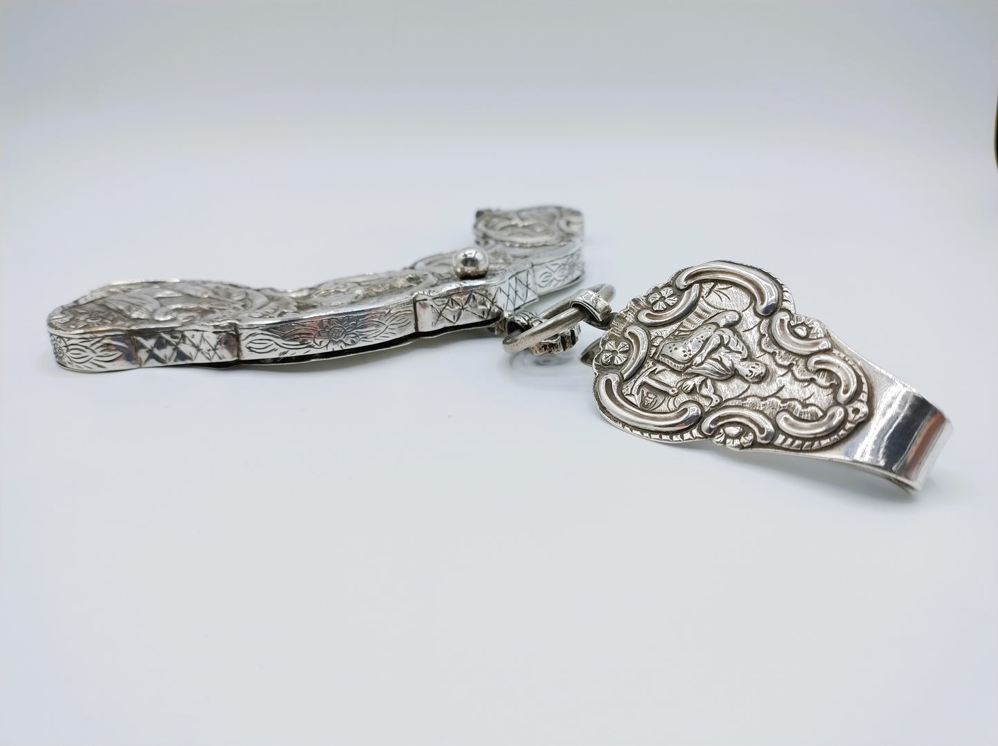 Zilveren tasbeugel met tashaak, R. Tania, Leeuwarden, ca. 1785