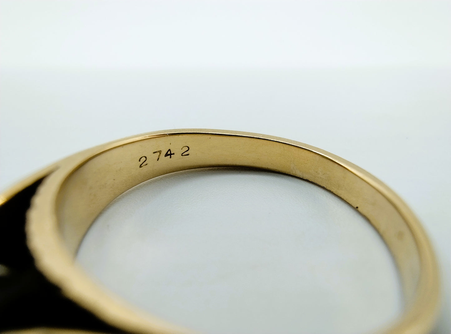 Gouden solitair ring met diamant, 0,07 ct, 17 mm