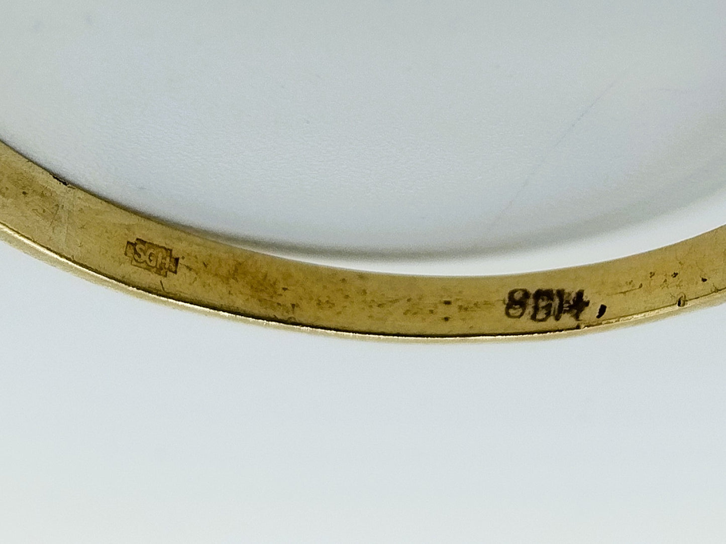 Gouden solitairring met diamant, 17 mm