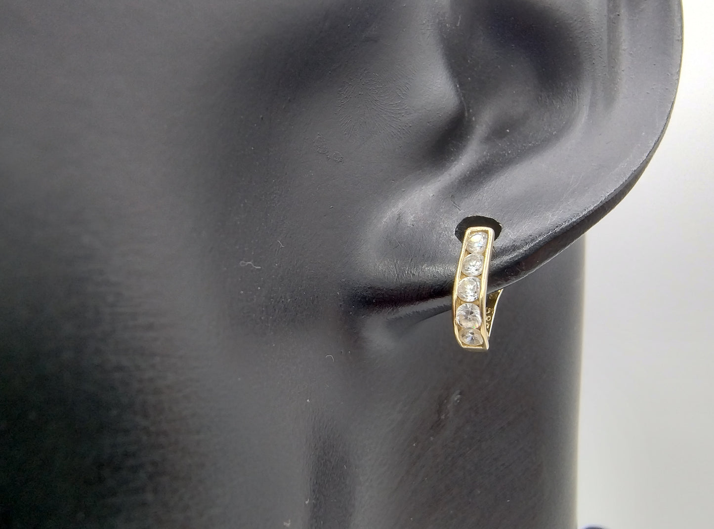 Goldohrringe mit Zirkonia