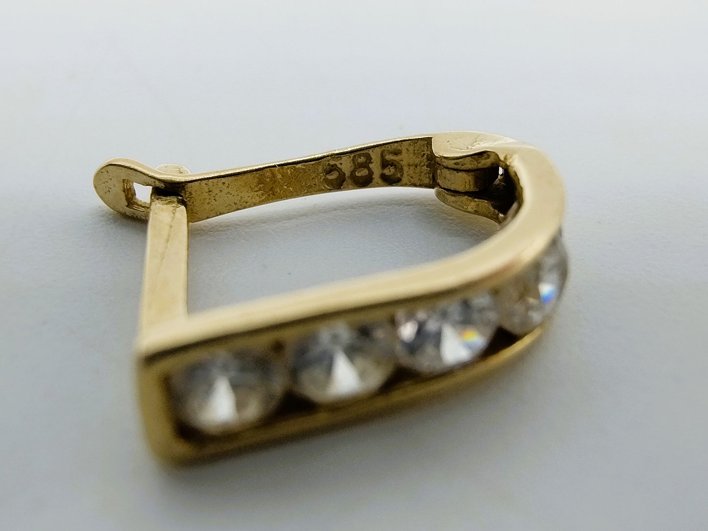 Goldohrringe mit Zirkonia