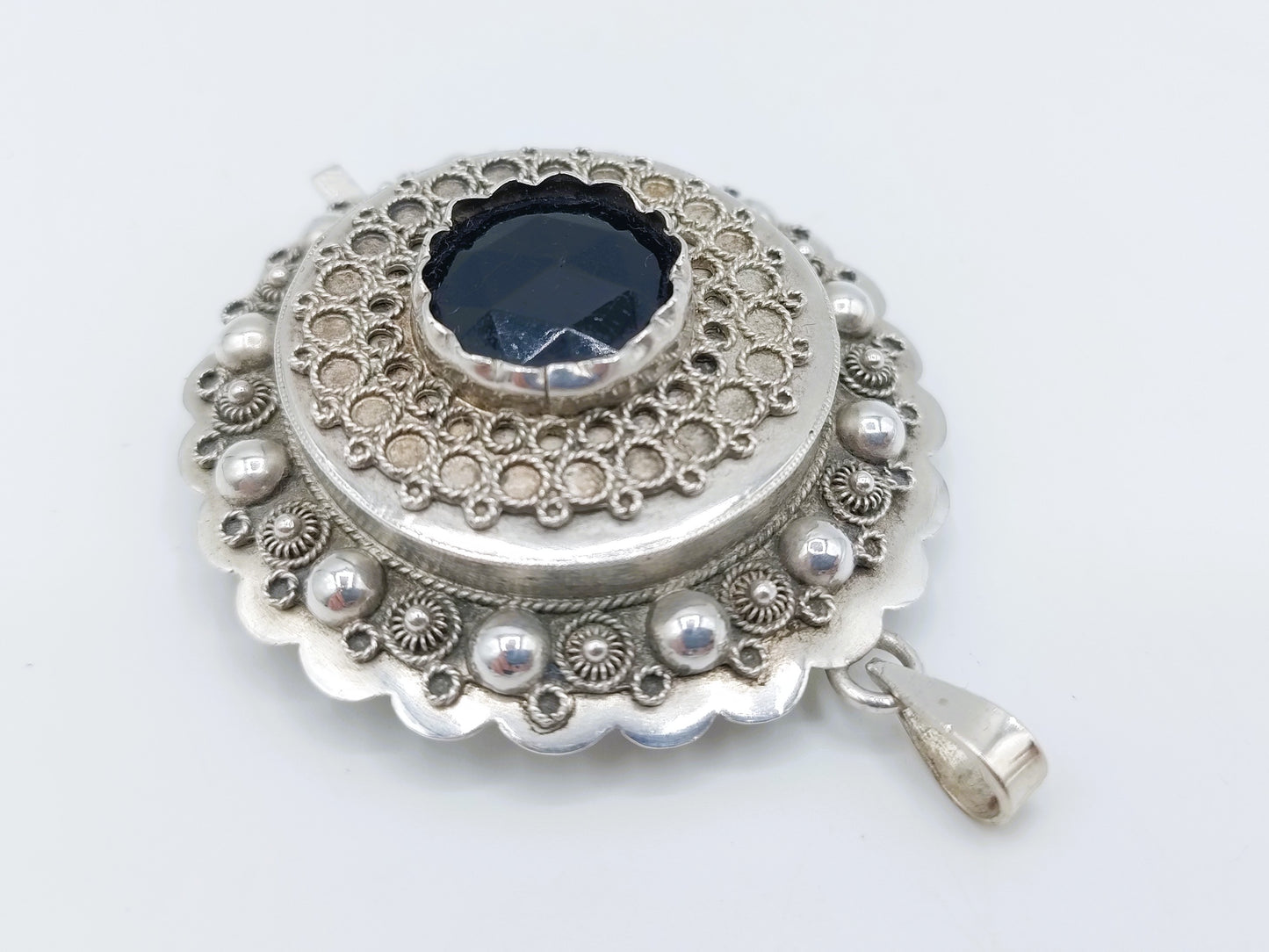 Zilveren klederdracht hanger, ca. 1910