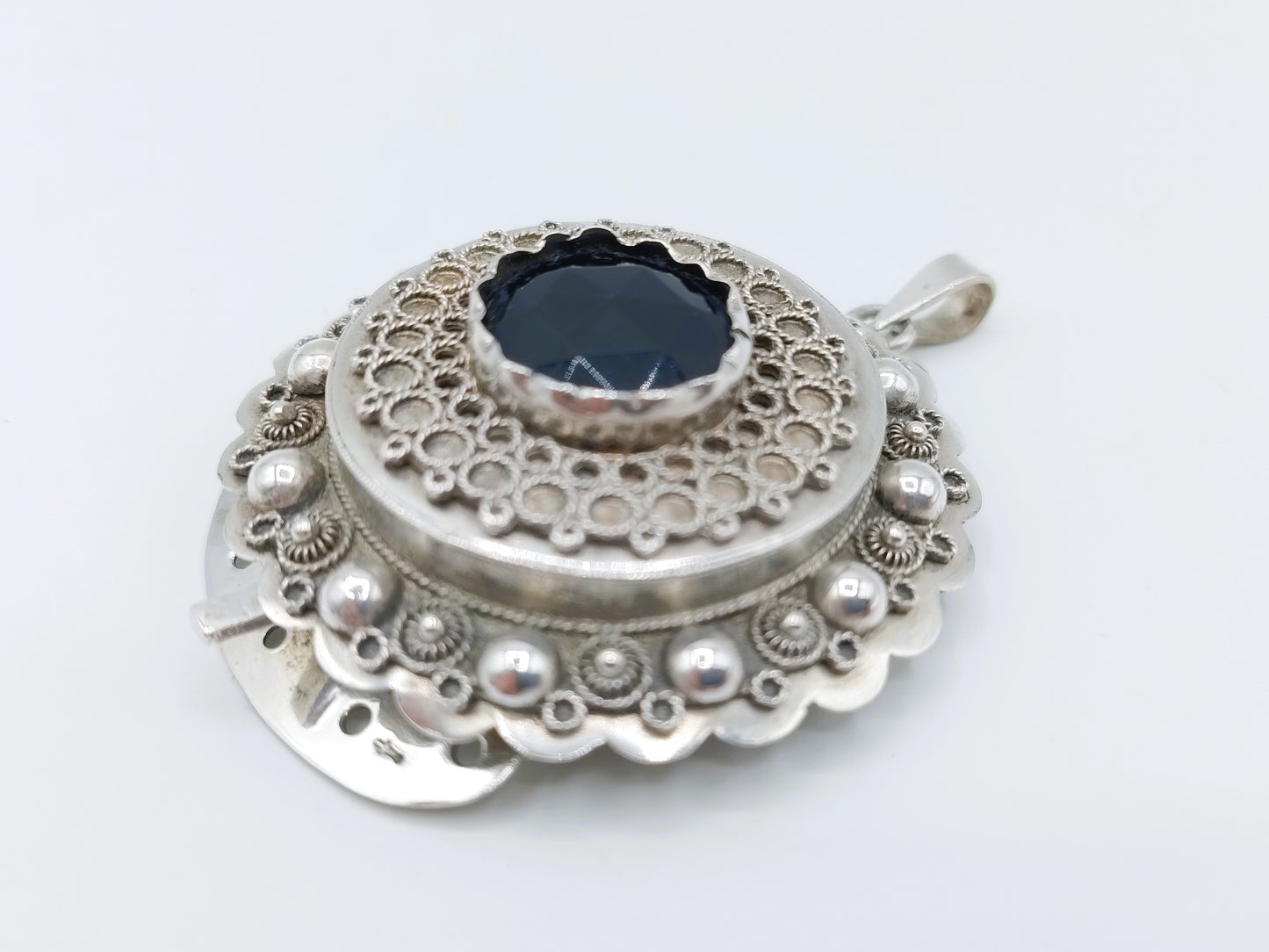 Zilveren klederdracht hanger, ca. 1910
