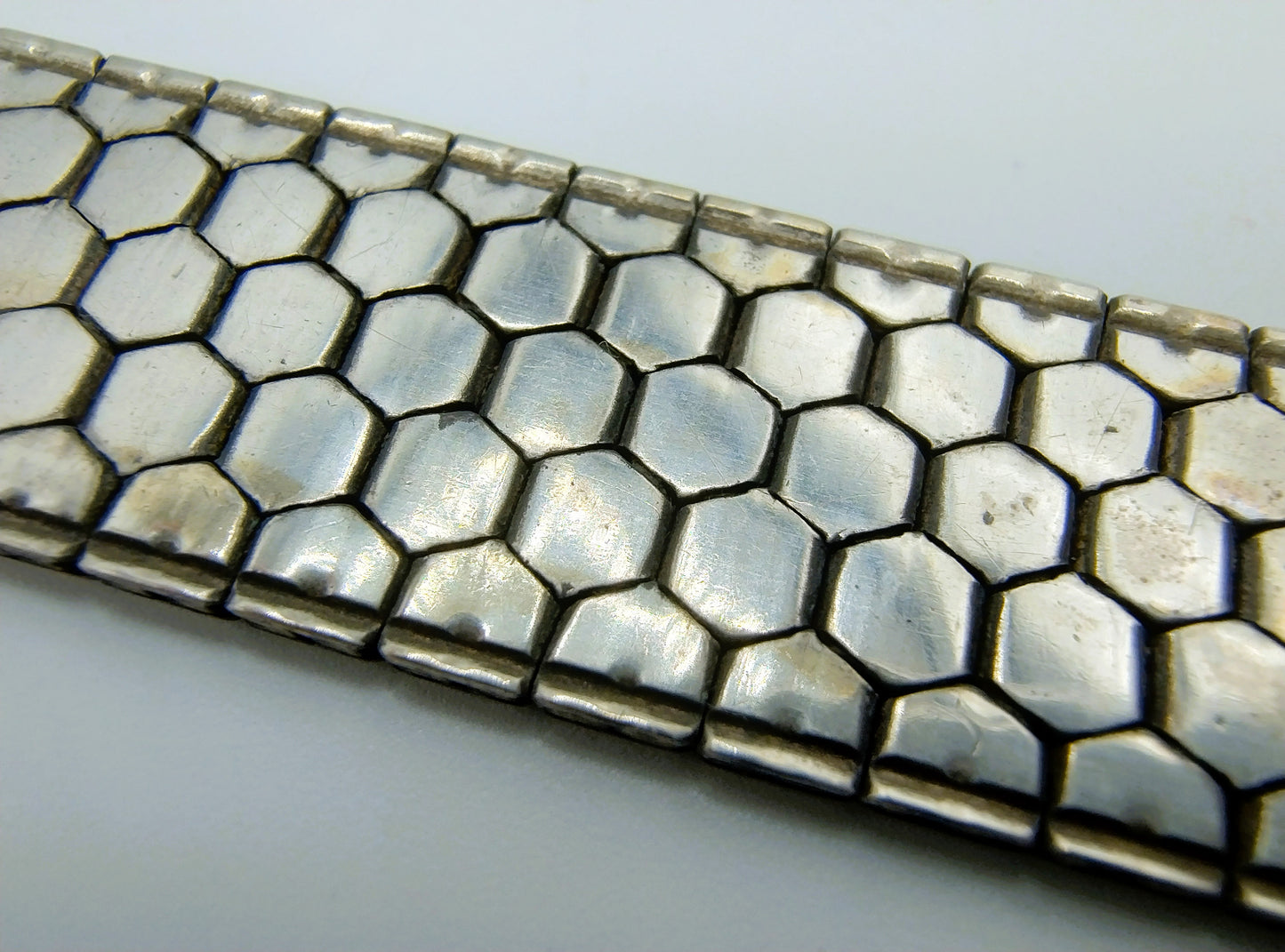 Zilveren armband met bloemmotief, 19,5 cm.