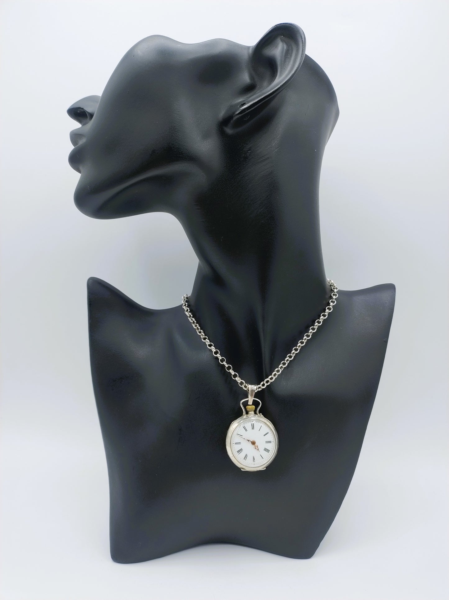 Zilveren jasseronketting met zilveren horloge hanger, 81 cm.