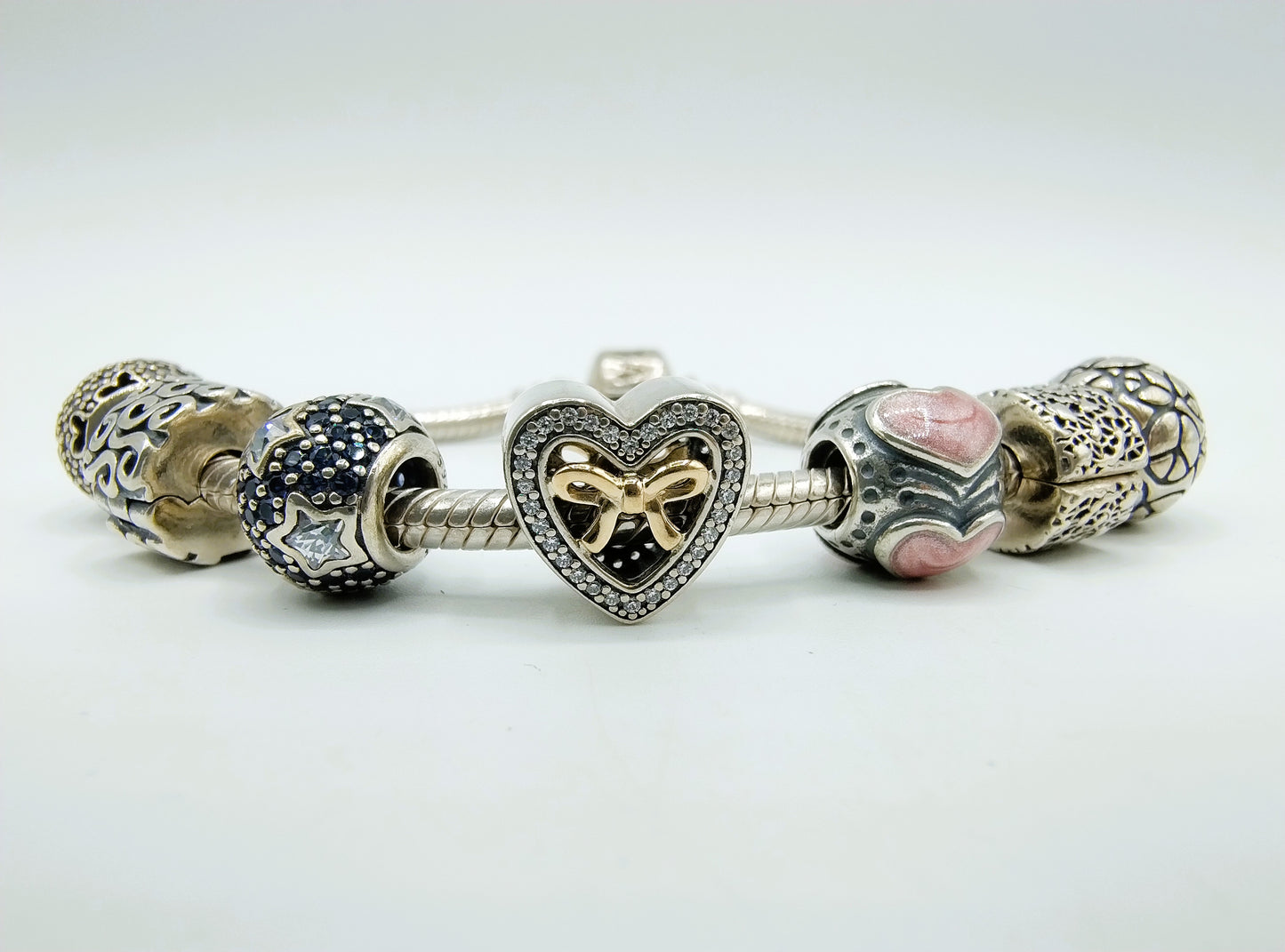 Zilveren pandora armband, 7 bedels, 18 cm