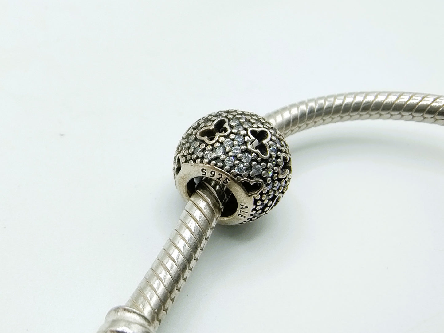 Zilveren pandora armband, 7 bedels, 18 cm