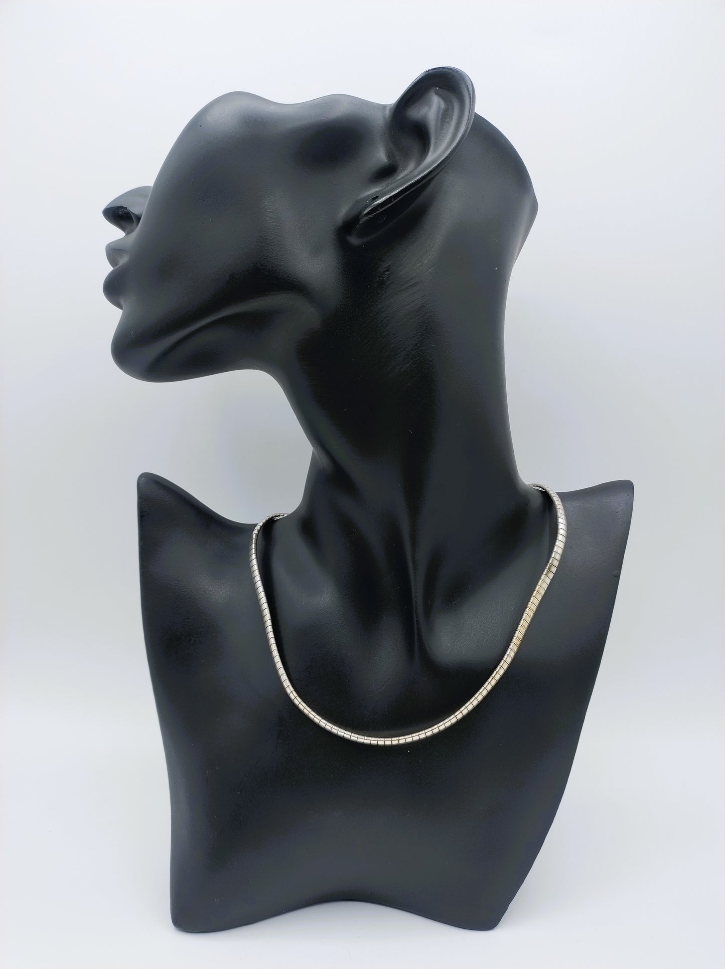 Zilveren omega ketting 45,5 cm.