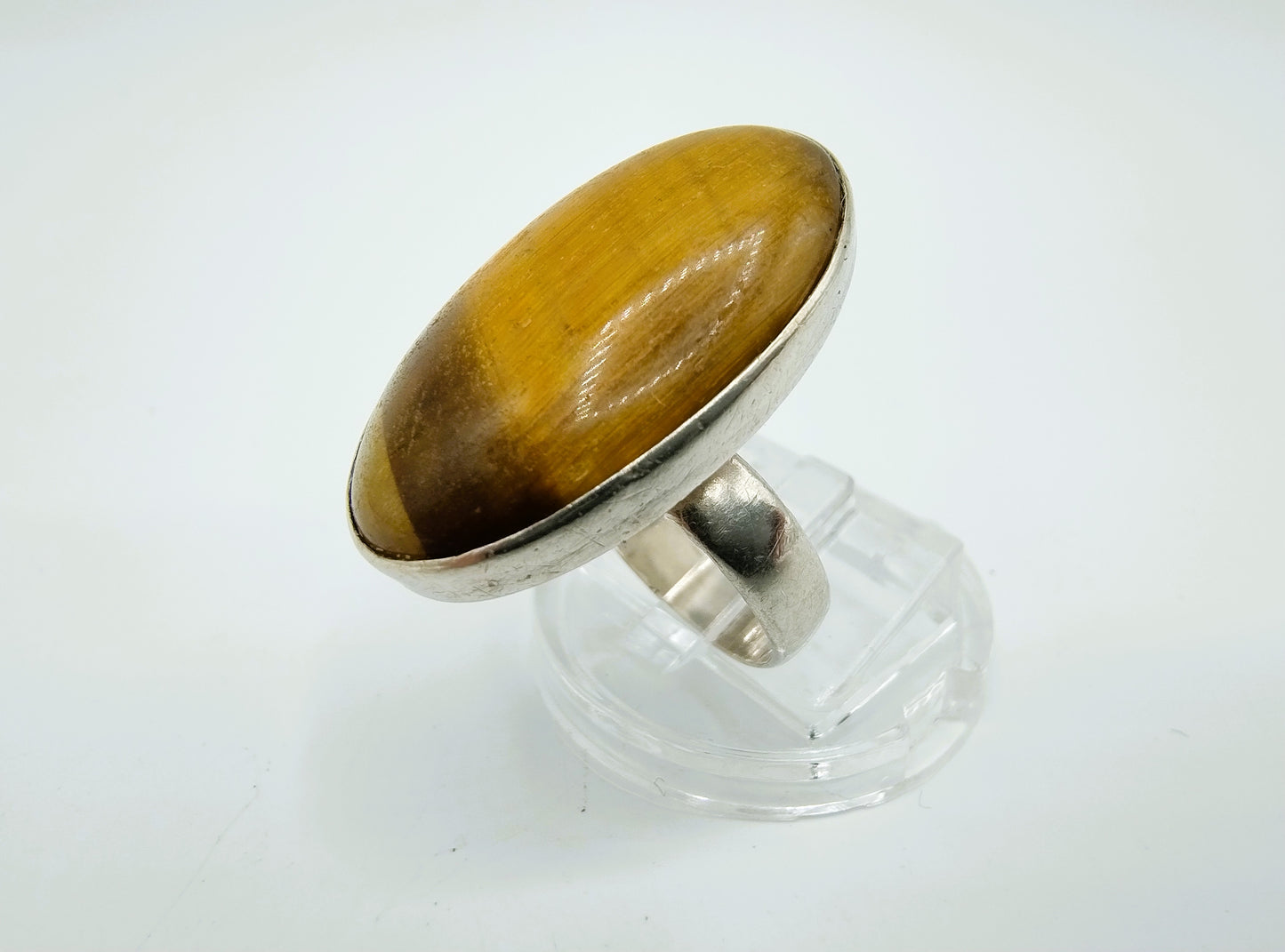 Zilveren ring met tijgeroog, 17,5 mm