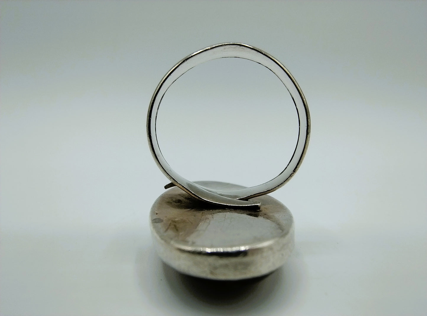 Zilveren ring met tijgeroog, 17,5 mm