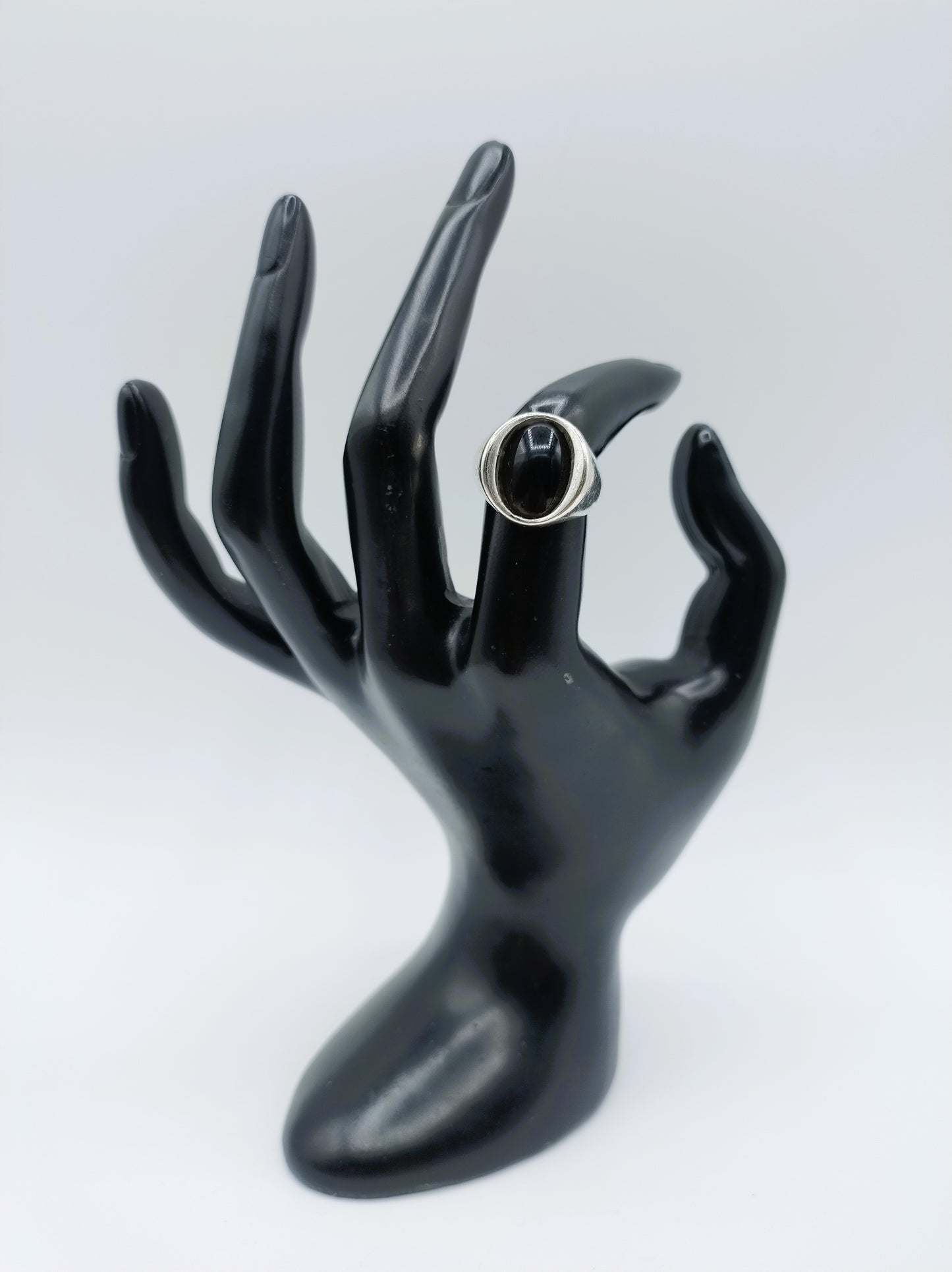 Zilveren ring met Onyx, 835, 17 mm