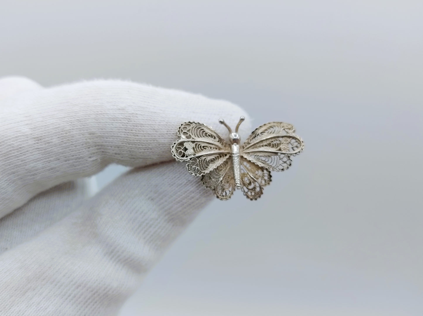 Zilveren vlinder filigrein broche, 800