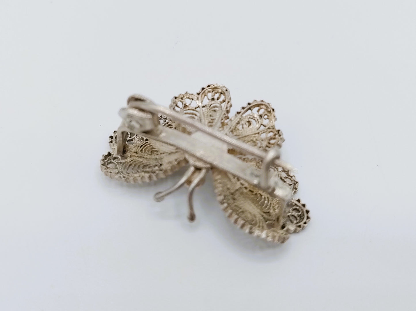 Zilveren vlinder filigrein broche, 800