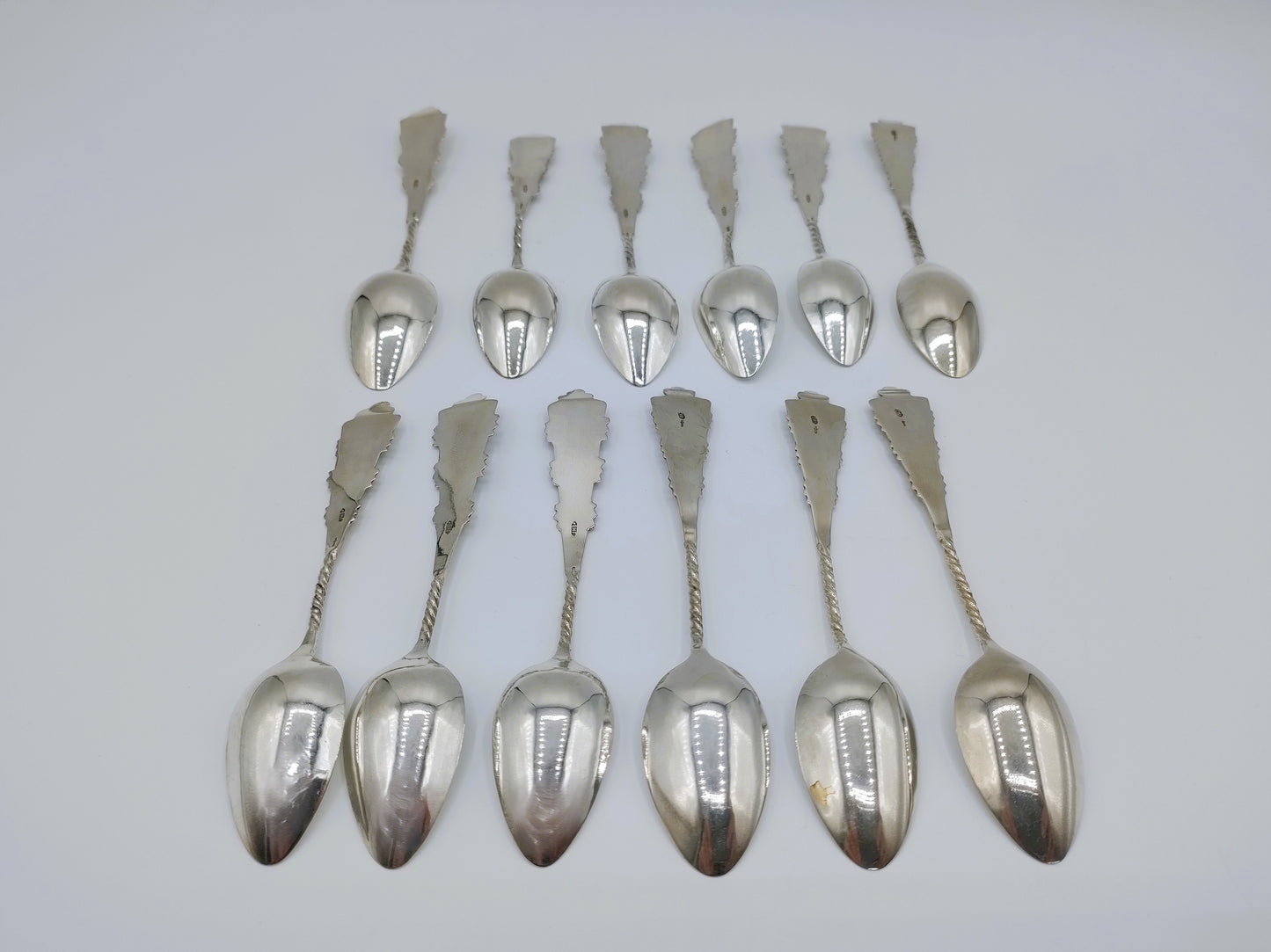 12 Zilveren theelepels, G. Huisman en G. v.d. Berg, ca. 1925