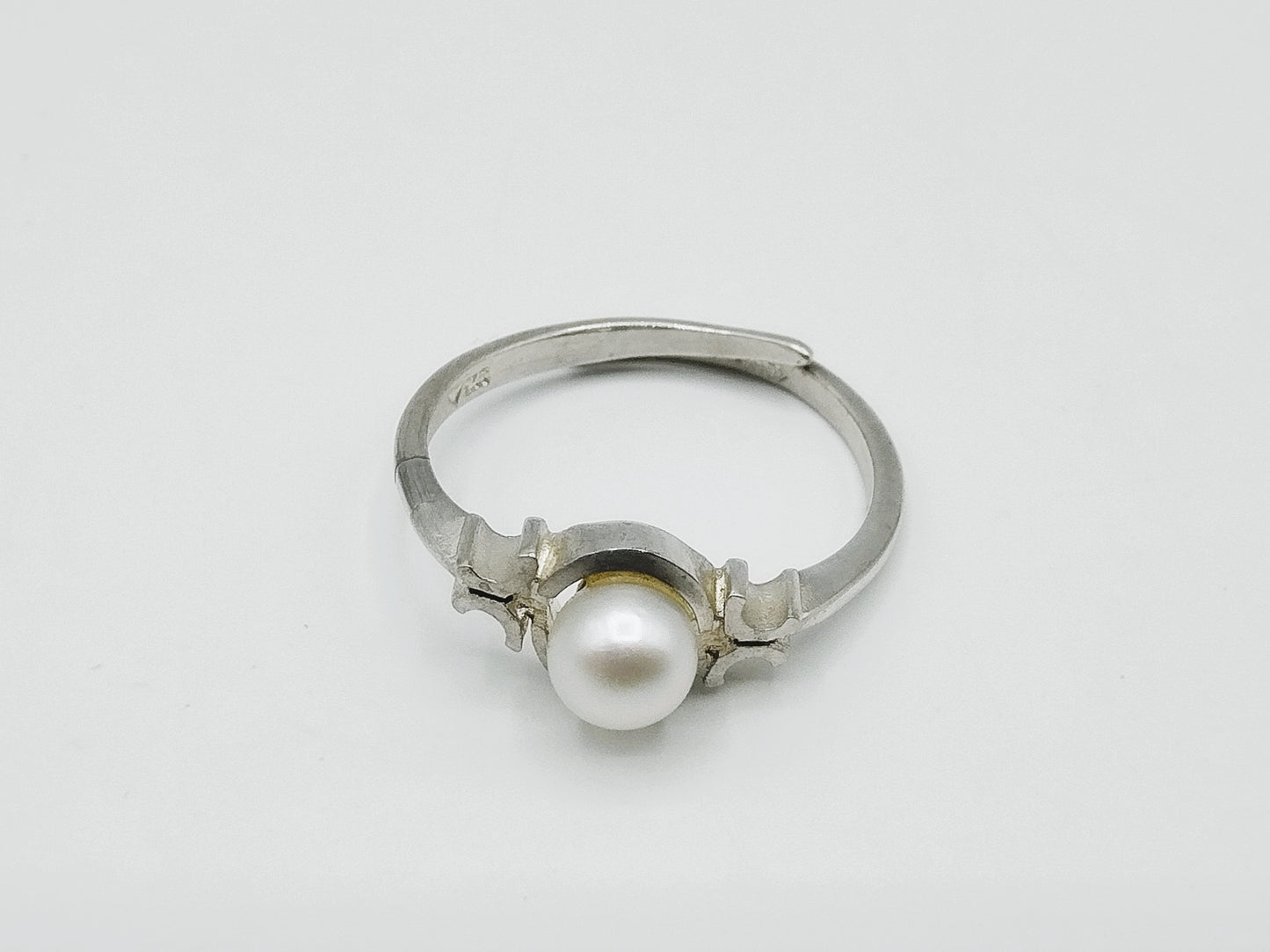 Zilveren ring met parel, universele maat