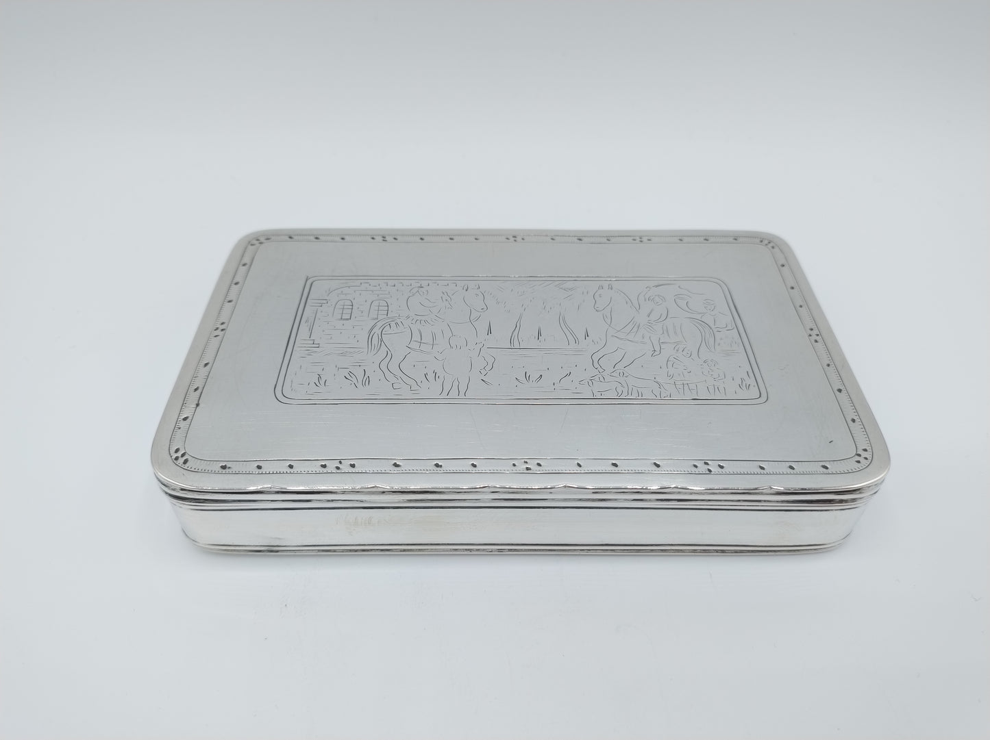 Silver tobacco box, J.W. van Eijssen, Amsterdam, 1801