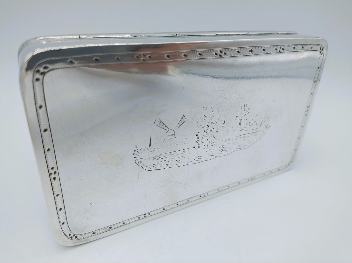 Silver tobacco box, J.W. van Eijssen, Amsterdam, 1801