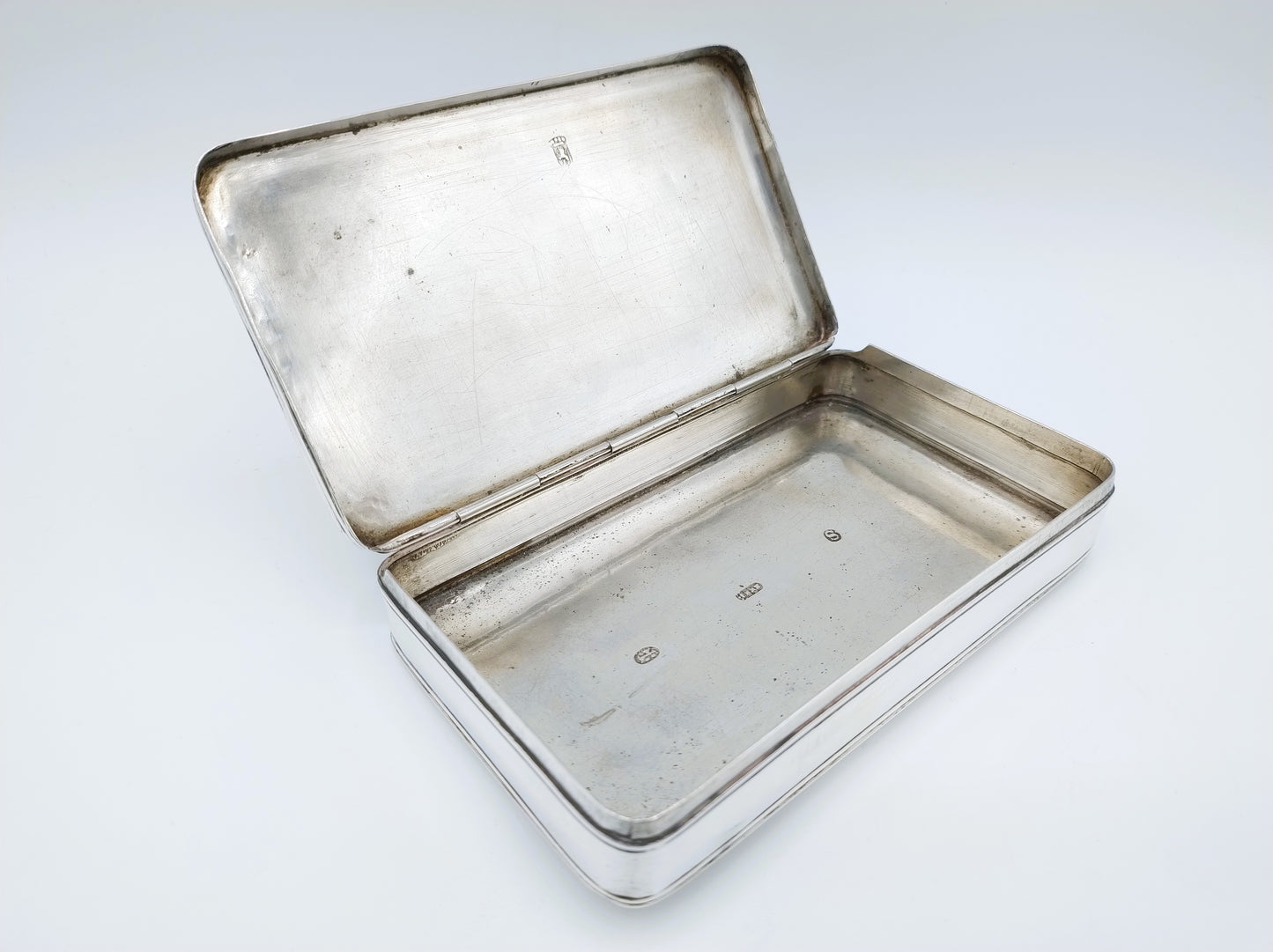 Silver tobacco box, J.W. van Eijssen, Amsterdam, 1801