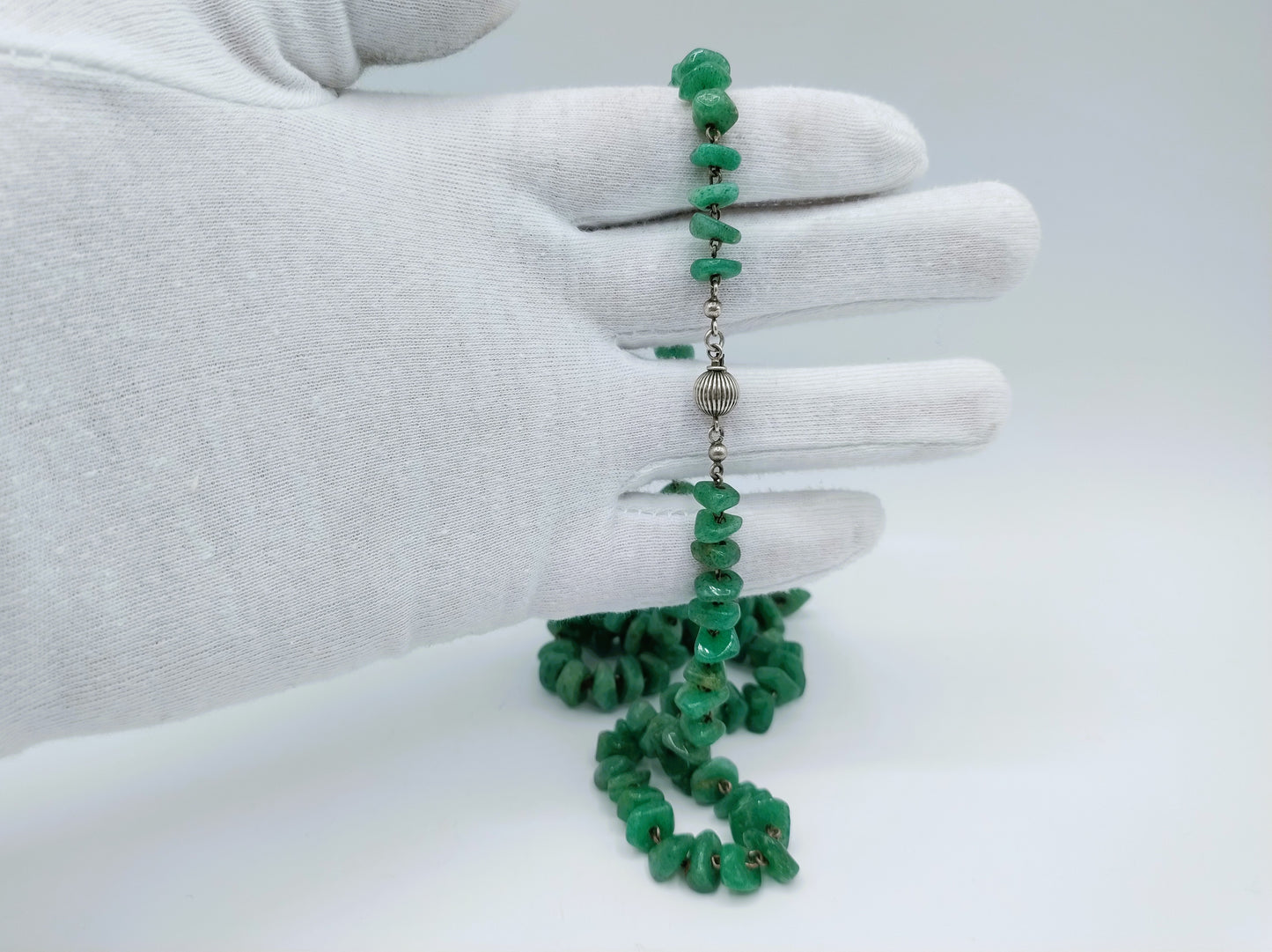 Vintage aventurine necklace with silver ball clasp, 73.5 cm