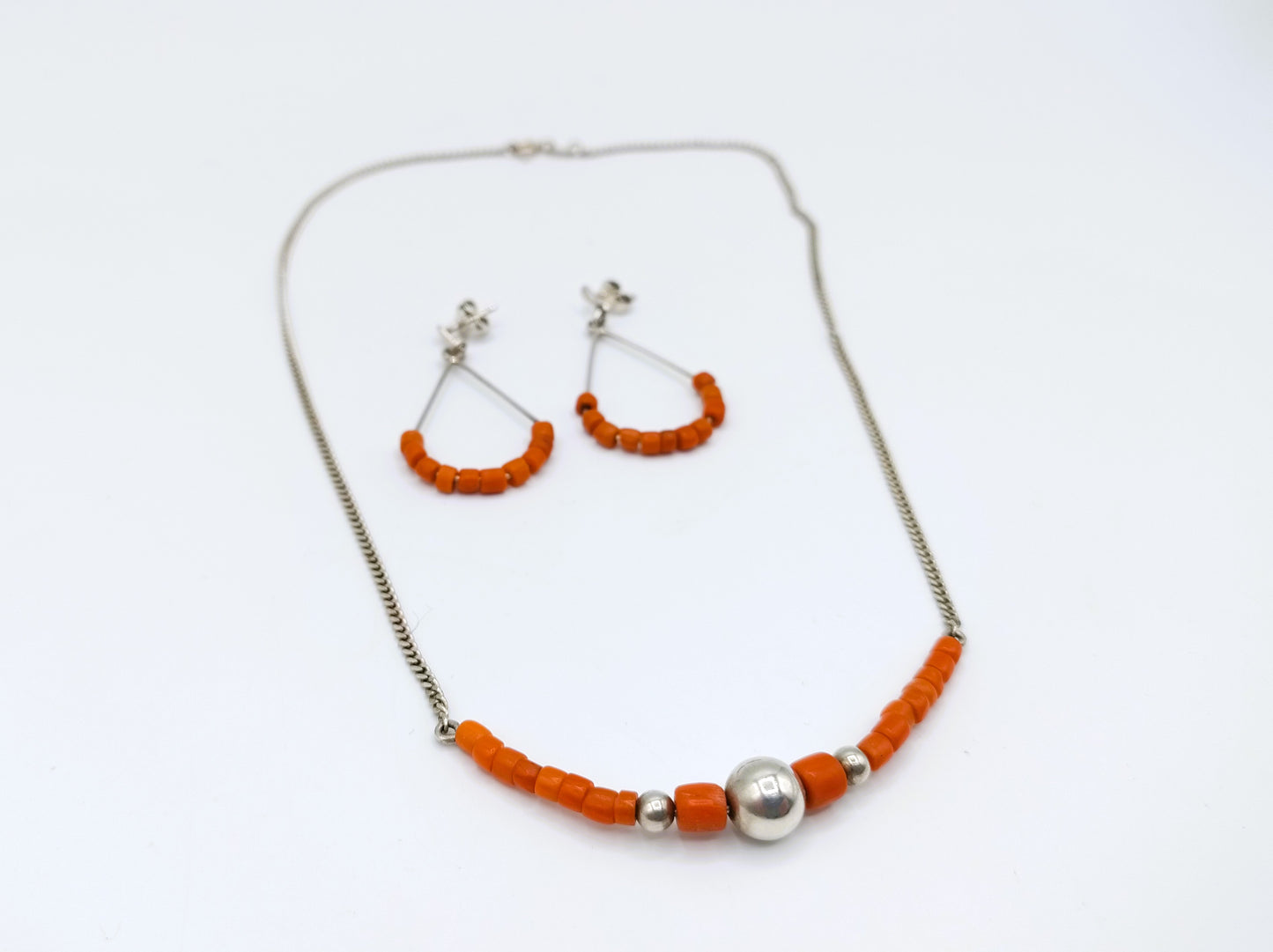 Zilveren ketting en oorbellen met bloedkoraal, 42 cm