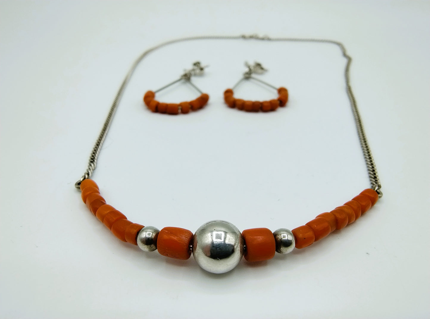 Zilveren ketting en oorbellen met bloedkoraal, 42 cm