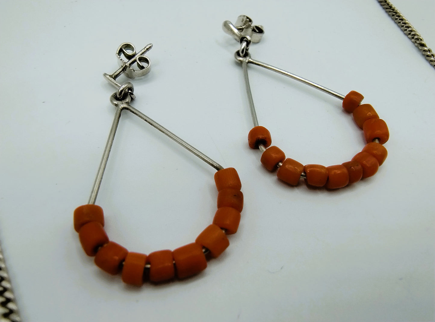 Zilveren ketting en oorbellen met bloedkoraal, 42 cm