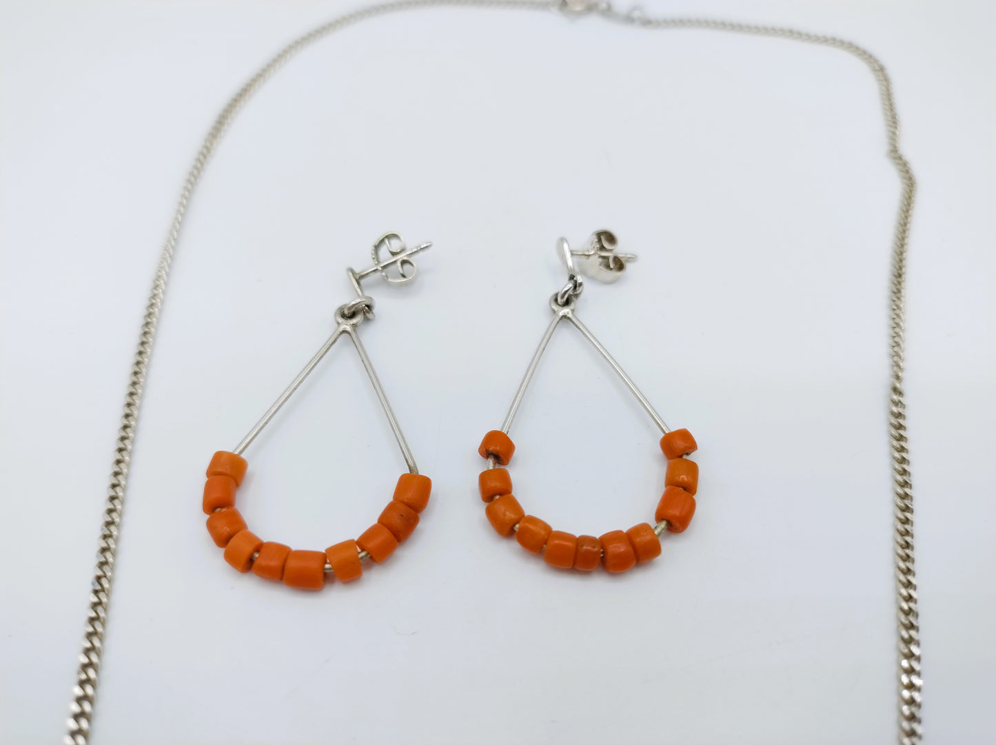 Zilveren ketting en oorbellen met bloedkoraal, 42 cm