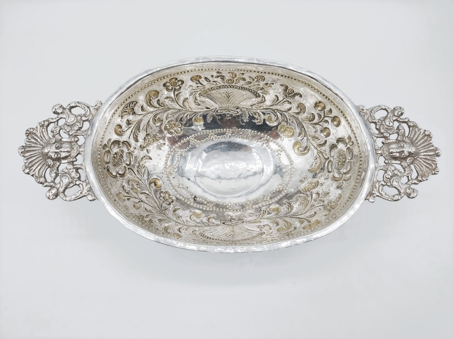 Friese zilveren brandewijnkom, ca. 1780