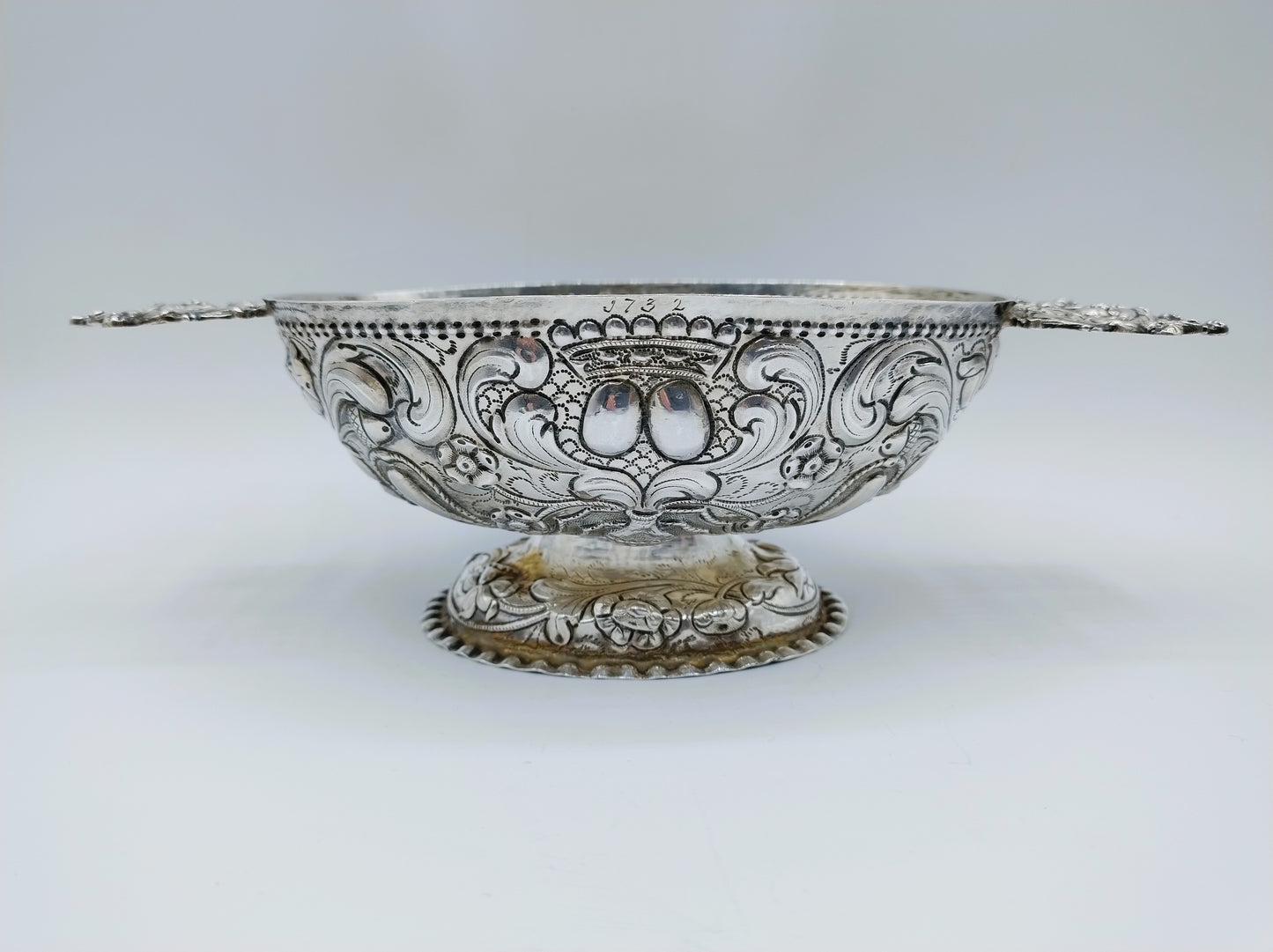 Zilveren brandewijnkom W.C. Schreuder, Sneek, 1730