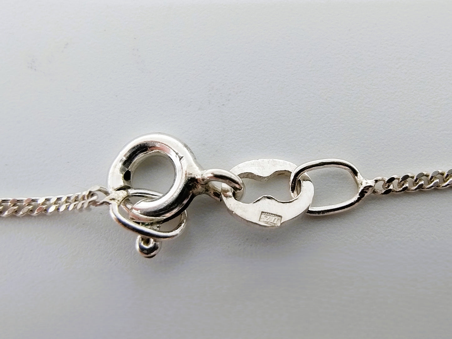 Silberkette mit Zirkonia-Anhänger, 42 cm