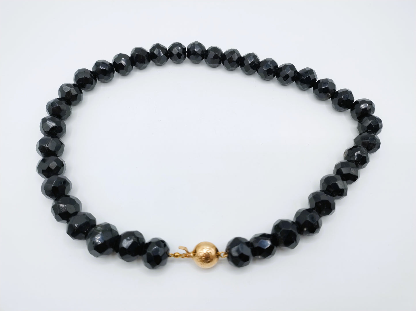 Gitten ketting met gouden bolslot, 47,5 cm