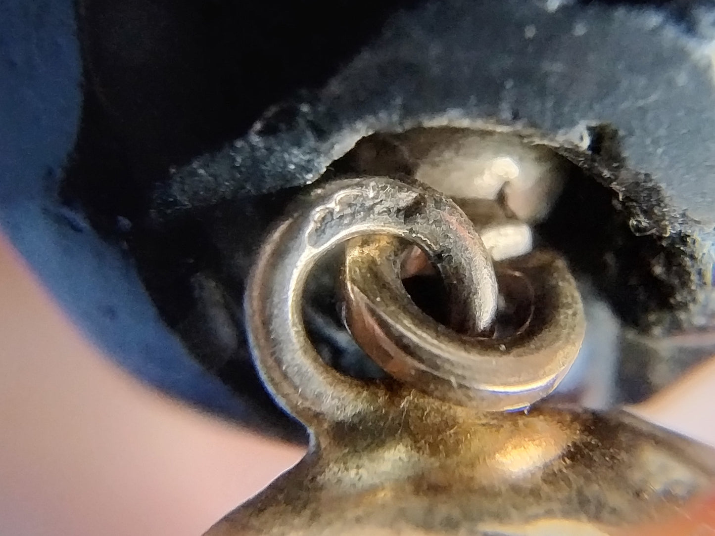 Gitten ketting met gouden bolslot, 47,5 cm