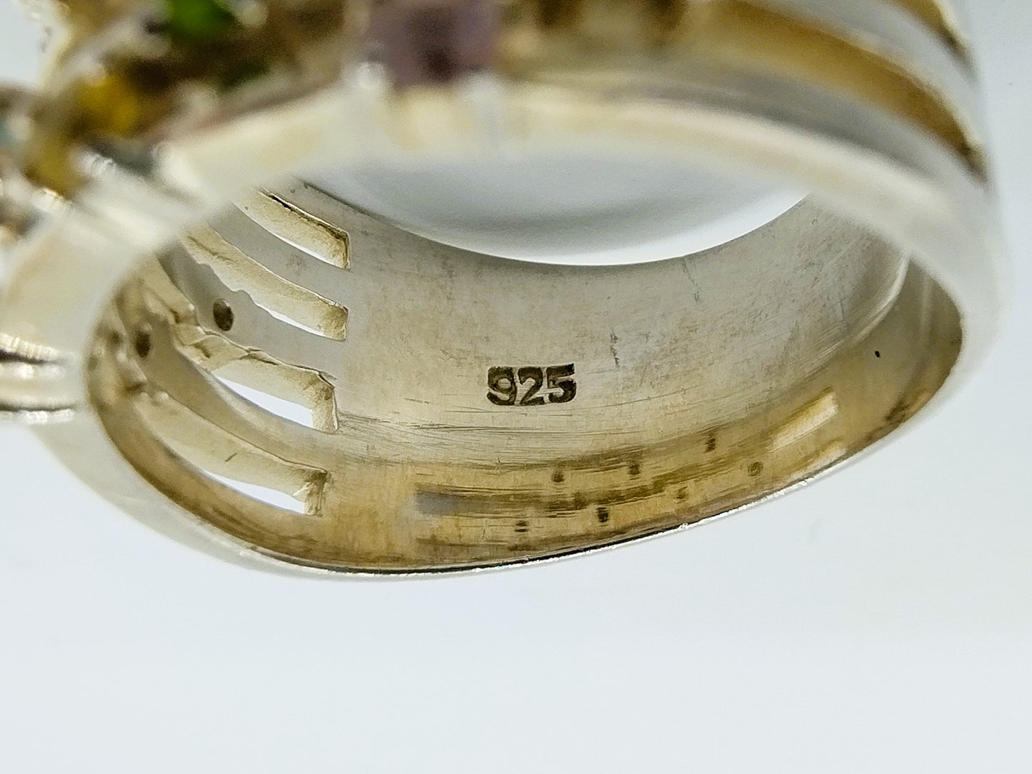 Zilveren ring met diverse kleurstenen, 17 mm