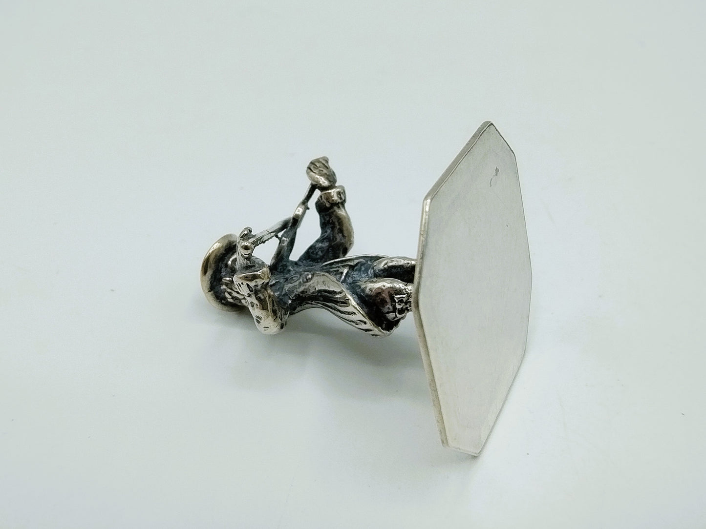 Silver miniature violinist, Gebr. Niekerk, Schoonhoven, 1988