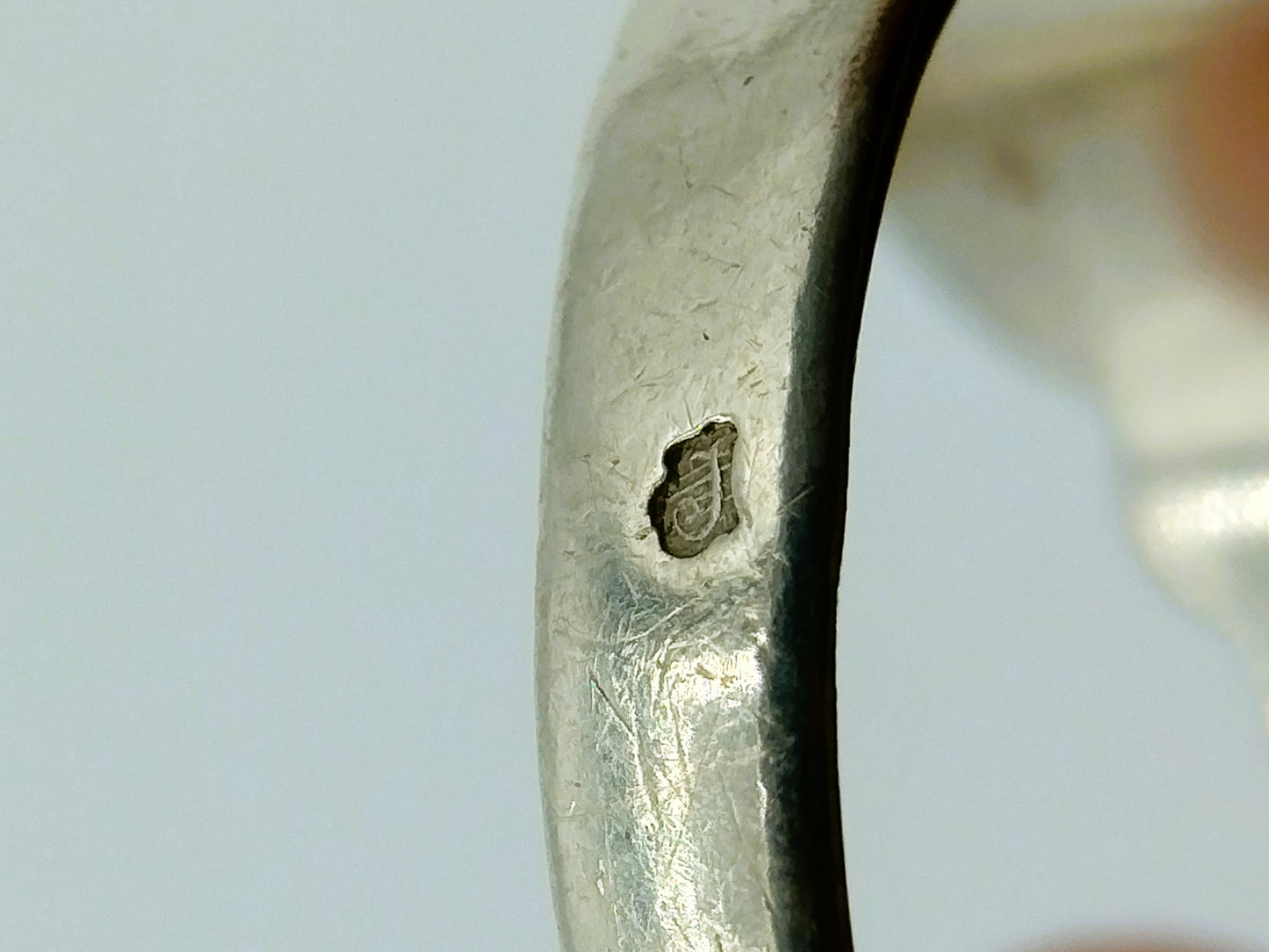 Zilveren vredesduif ring, 1945, 18.5 mm