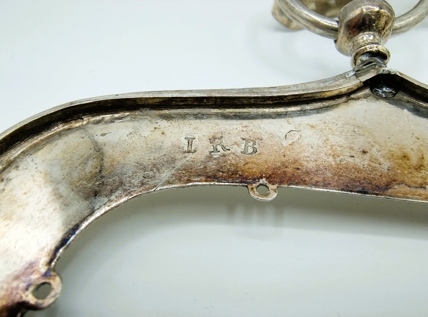 Zilveren tasbeugel met rokhaak, o.a. J. Breukelman, Rotterdam, 1806