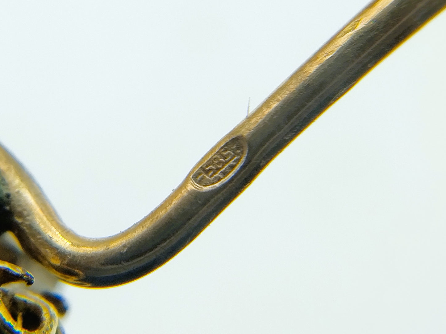 Goldene Trauerbrosche, 19. Jahrhundert