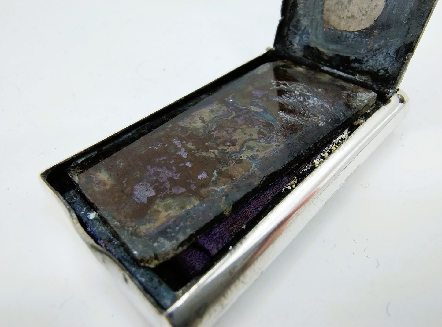 Silver box with stamp pad and glass plate