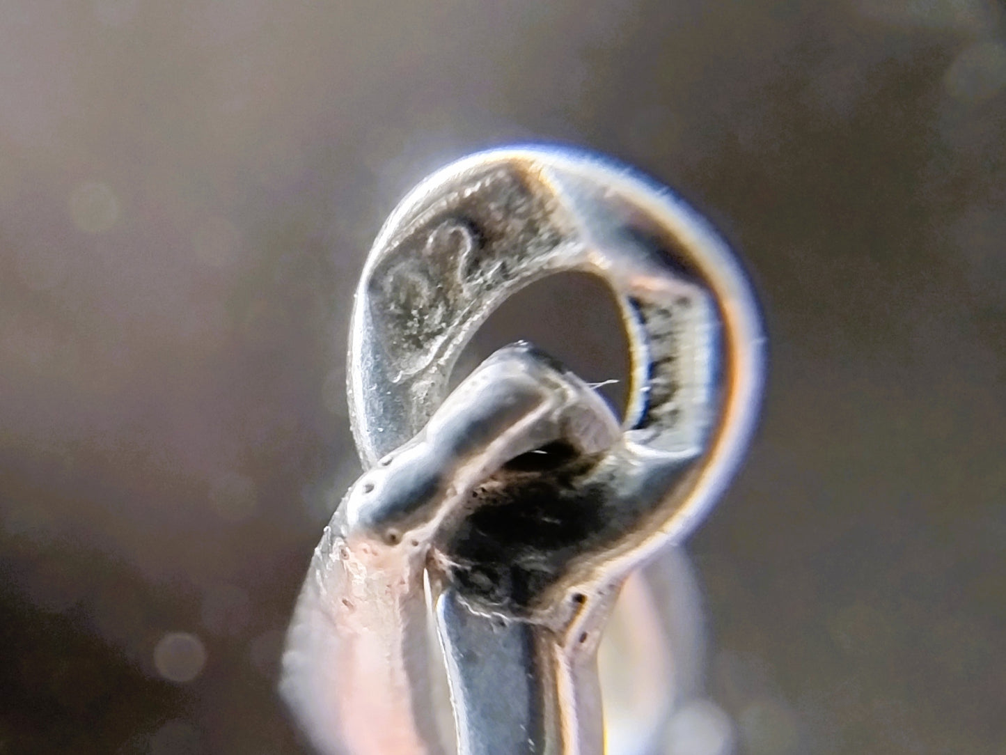 Silver design pendant with 2 zirconias