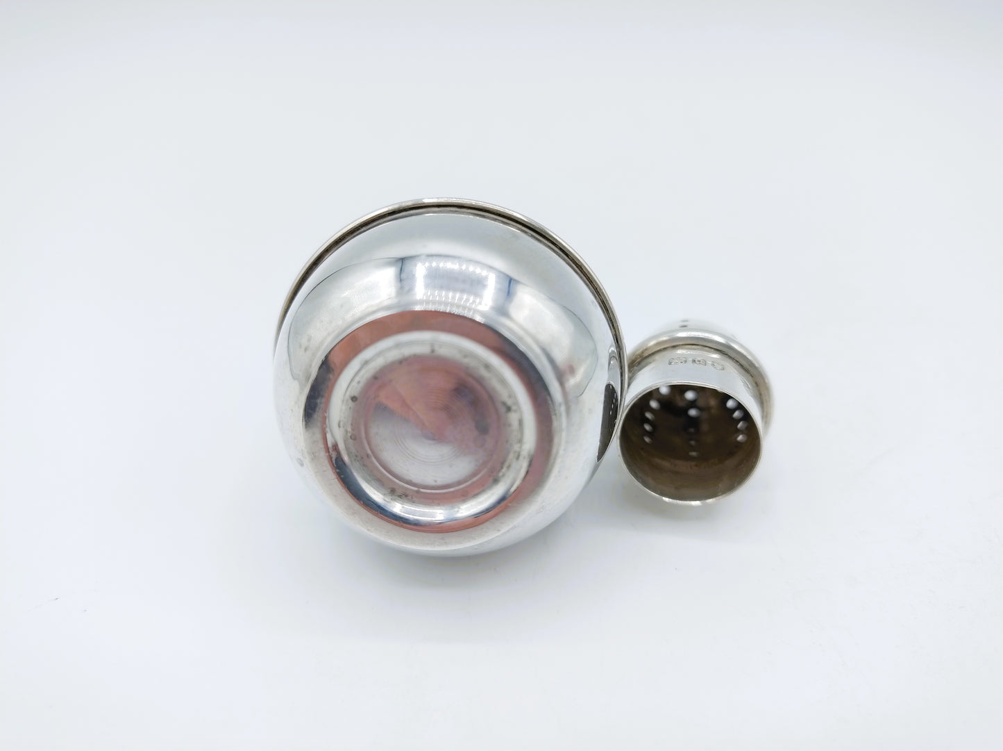 Silberner Streuer, E. Barnard & Sons Ltd, London, 1915