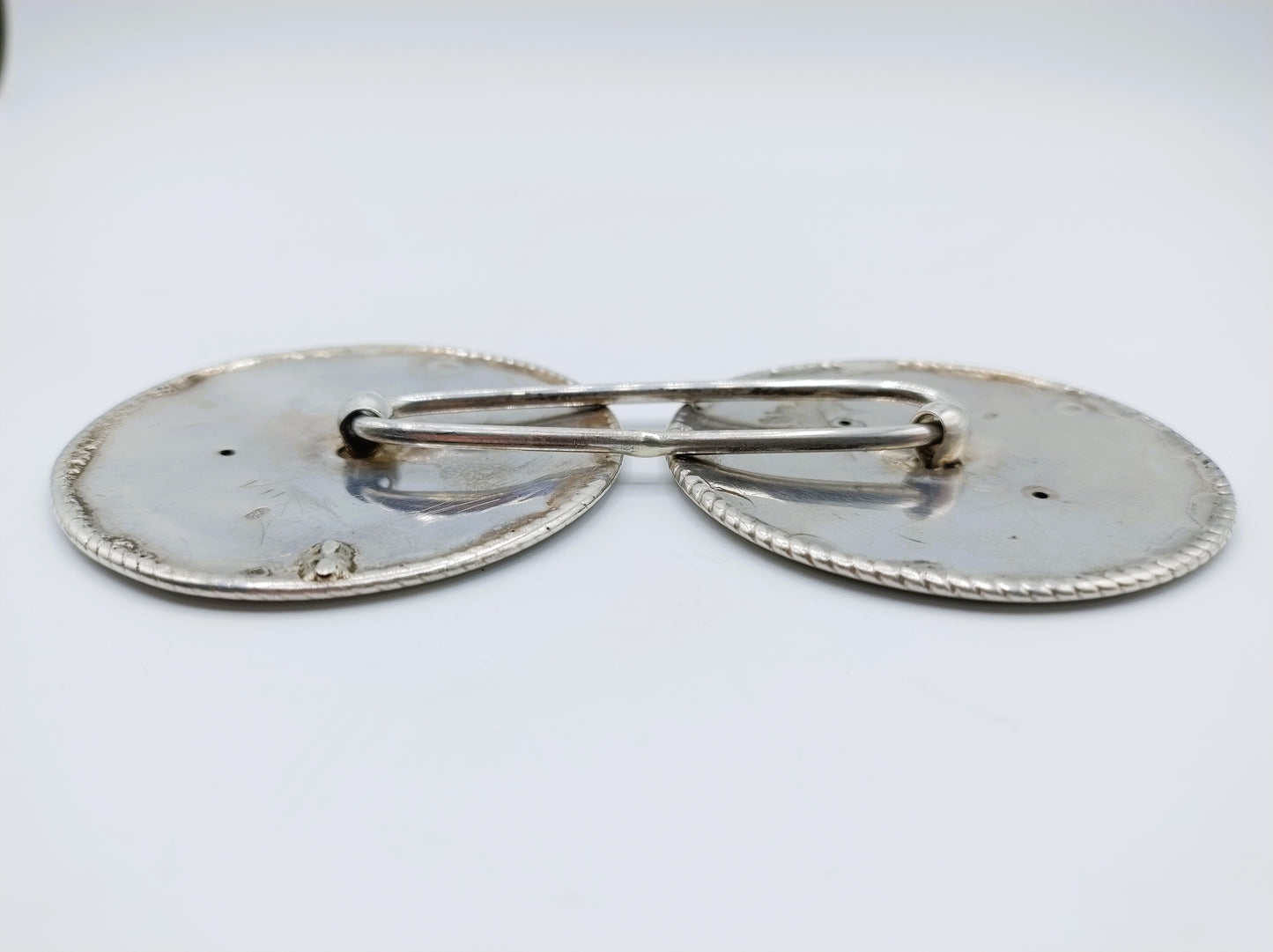 Antieke zilveren broekstukken, Zeeuwse streekdracht, Walcheren, ca. 1900