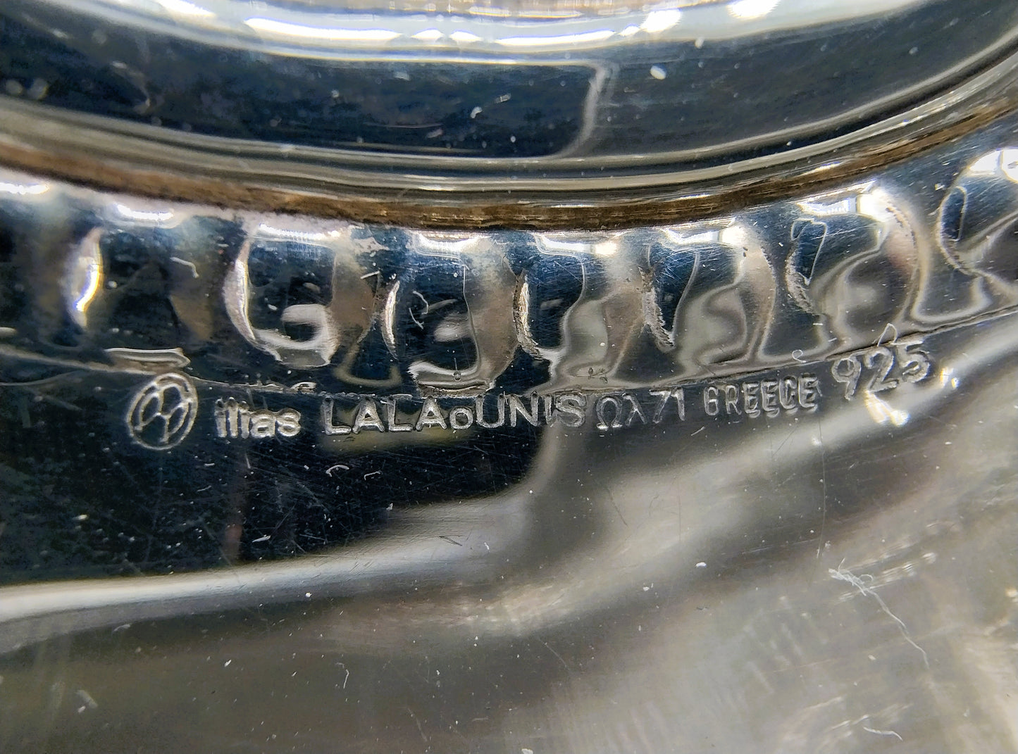 Zilveren designbord “Chimaera” van Ilias Lalaounis, Griekenland