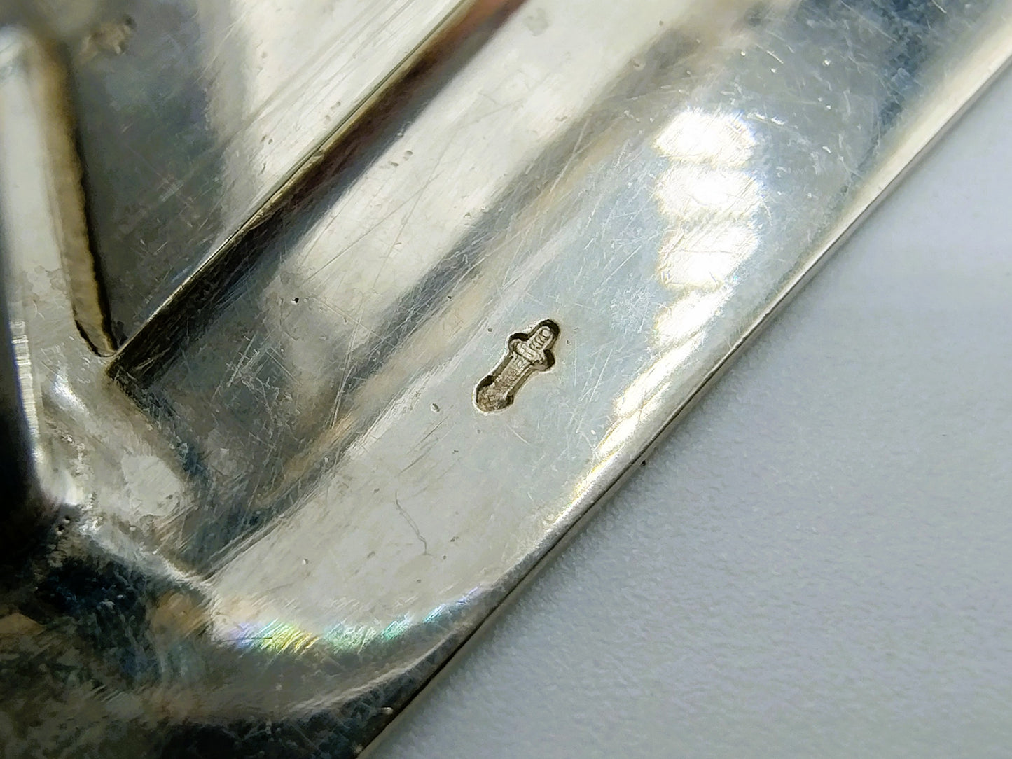 Zilveren miniatuur, hakmes met snijplank, J. van Straten, Hoorn, ca. 1920