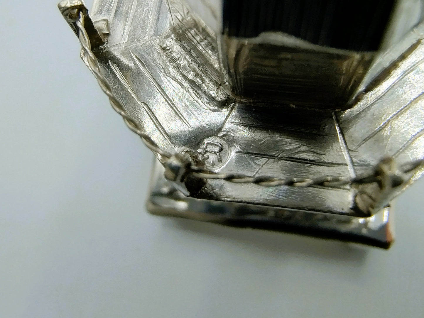 Silver miniature mill, besamim holder, B. Verhoogt, Hoorn, 1927