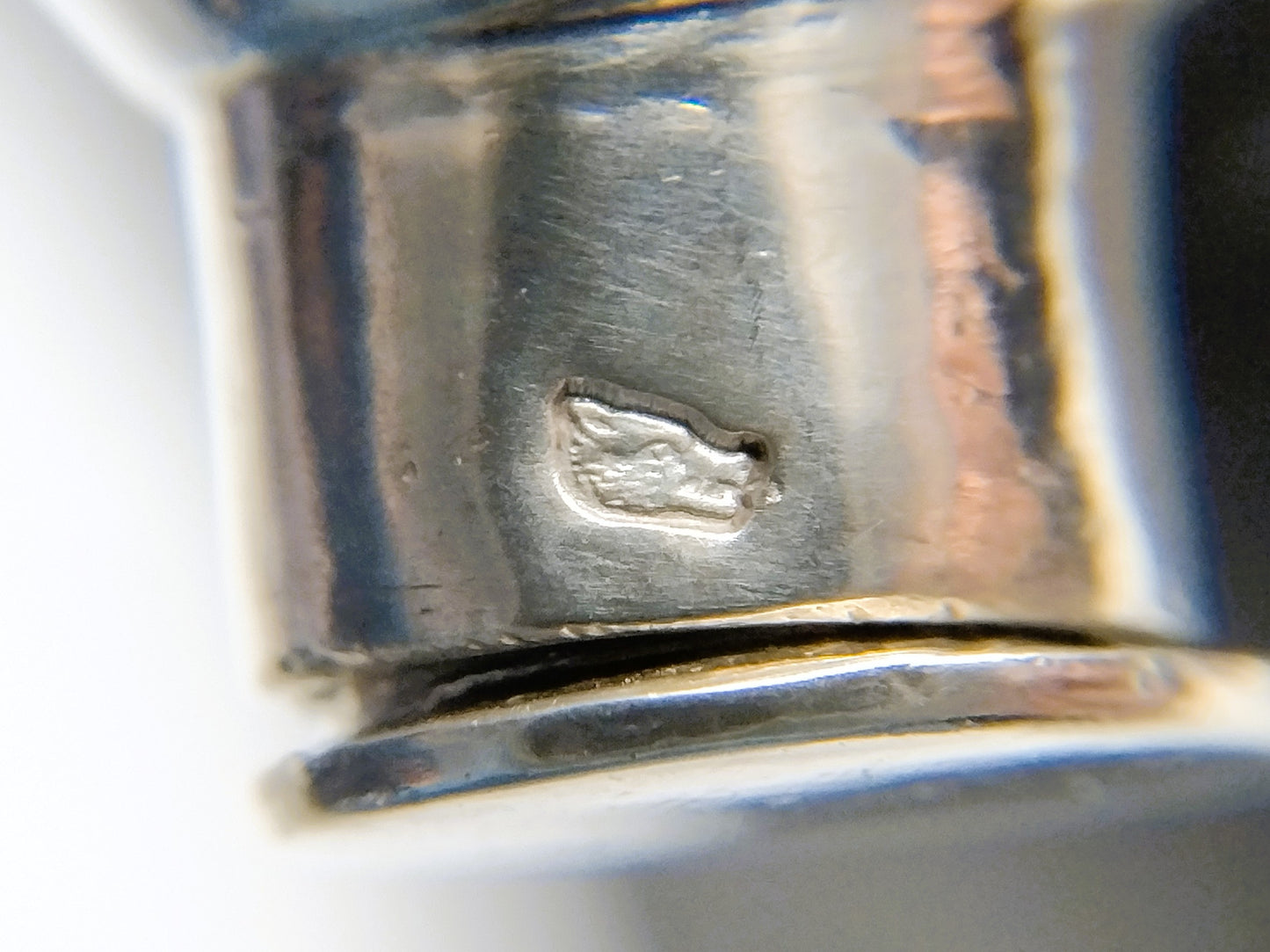 Silberner Miniatur-Milchkessel, 18. Jahrhundert