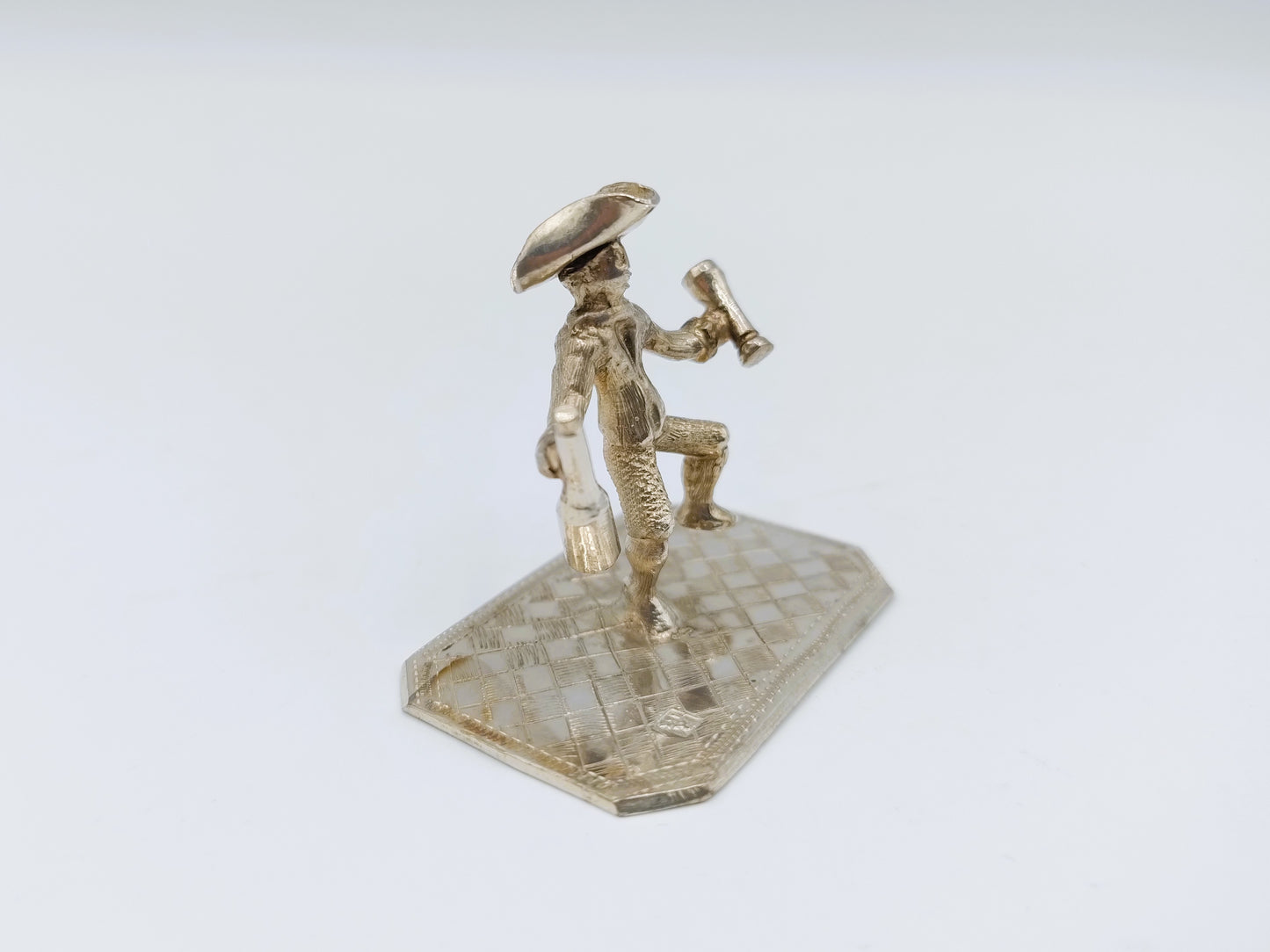 Zilveren miniatuur wijndrinker, C. Rietveld, Schoonhoven, 19e eeuws